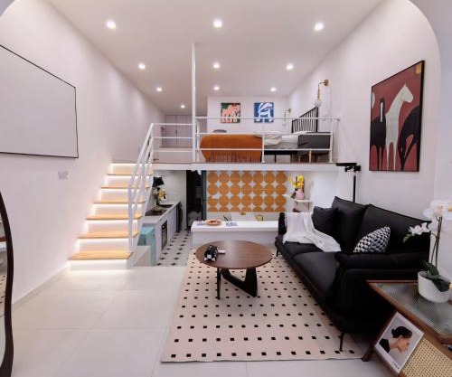 Shanghai Hills & ZINN City Loft Near Metro Line 1 Changshu Rd and Close to Tianzi Fang