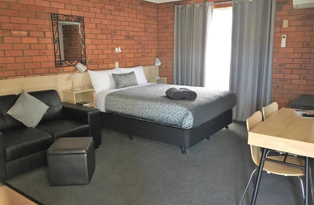 Shannon Motor Inn