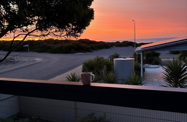 Shanti Retreat - Shanti Retreat - Your Peaceful Beachfront Escape