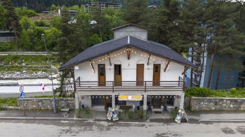 Shara Hotel