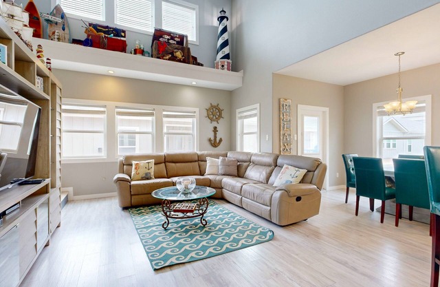 Shared Pool, Pet Friendly, Golf Cart Access