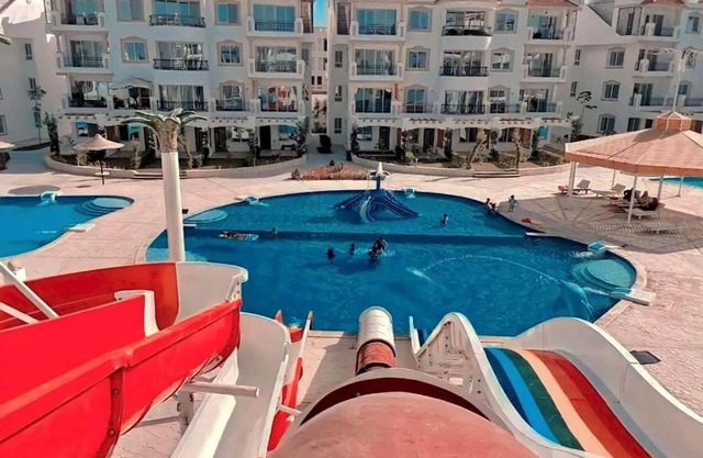 Sharm hills - new and modern - beach access