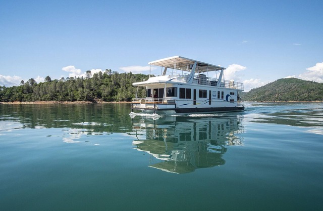 Casa flotante de pura sangre de Shasta Marina