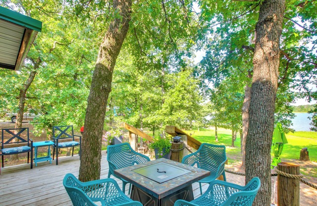 Shawnee Cabin w/ On-Site Reservoir Access!