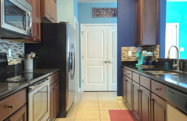 Shea House with king suite