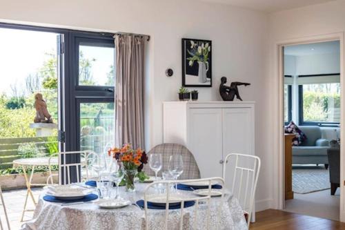 Sheepwash Lodge West Wittering Quiet get away
