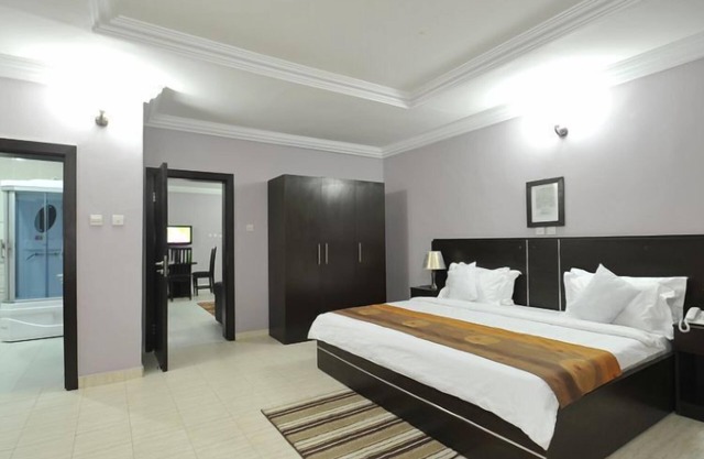 Sheer Luxury Apartments and Suites