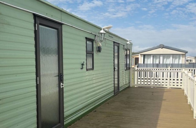 Sheerness Parkside Caravan Retreat