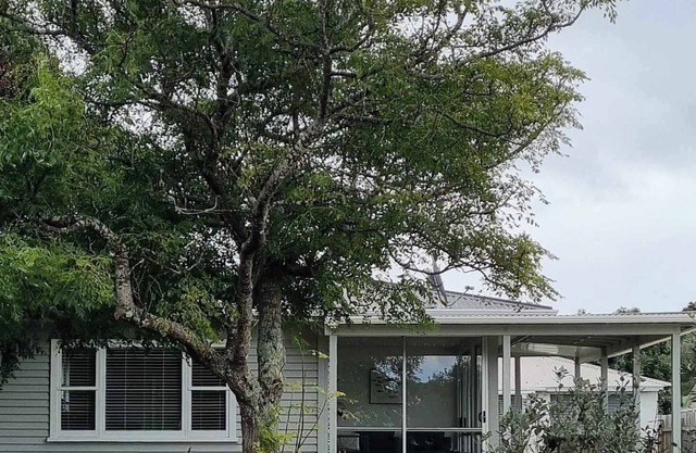 Shell Cottage - encantadora casa de campo situada en Pukenui