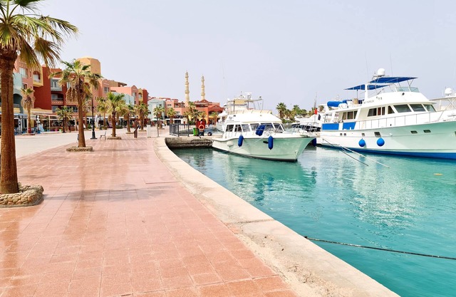 Sheraton Plaza - Central Hurghada by The New Marina