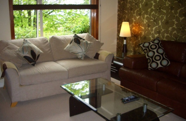 Sherbrooke 2-Bedroom Apartment 4 Star - Parking - Free WiFi - Quiet Location