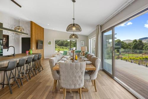Sherwood Lakeview Retreat - Luxury Home