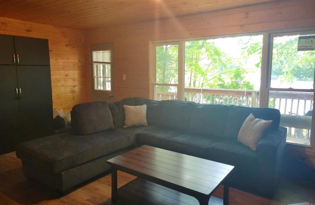 Sherwood Shores Cottage