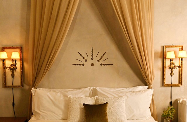 Shila Athens