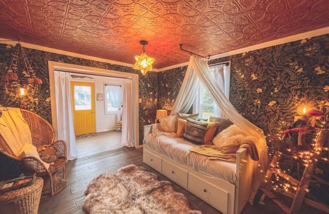 -Shingle Diggins Cottage-