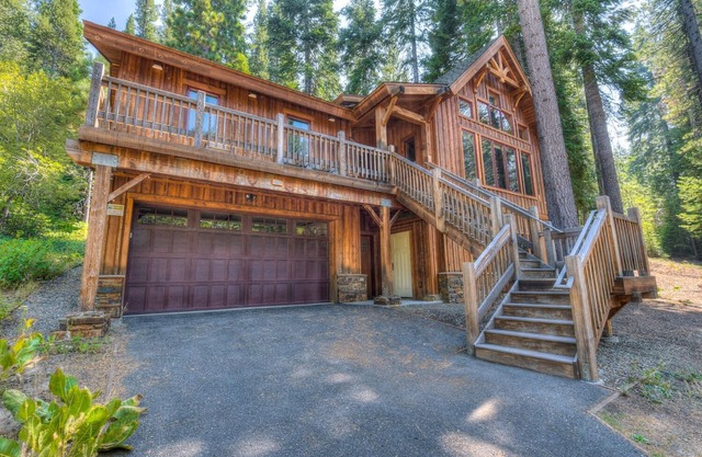 Shining Shire - Sauna, steam shower, very cool!
