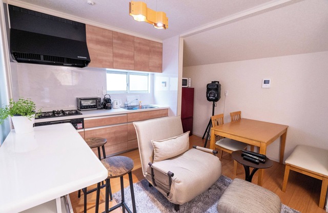 Shinjuku Premier Resident 3-Bedroom 1-Bath
