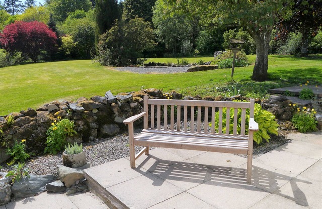 Shinnel House - a house that sleeps 8 guests in 3 bedrooms