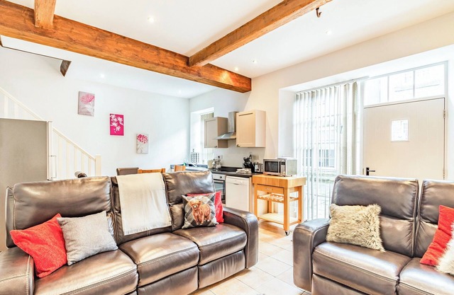 Shire Cottage - UK37451