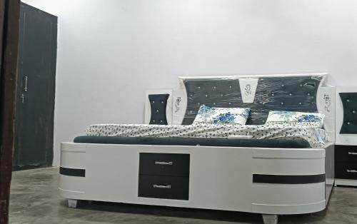 Shiva Dhaba & Room's