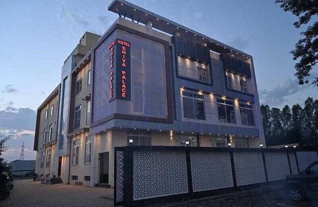 Shiva Palace by Golden Leaf Hotels