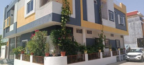 Shivaksh Rental Flats and Rooms- Best House For Rent in Bhawani Mandi