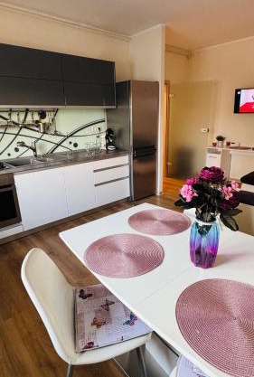 SHoliday Ground Floor Apartment & Privat Parking !