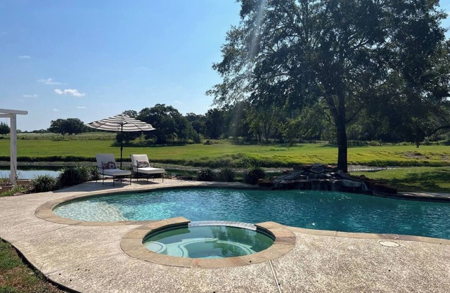 Shop, Swim, & Soak in Views | Sleeps 15 | St. Jerome House + Cottage