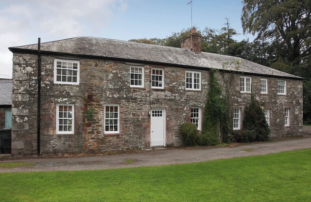 Shore Cottage - UK12524