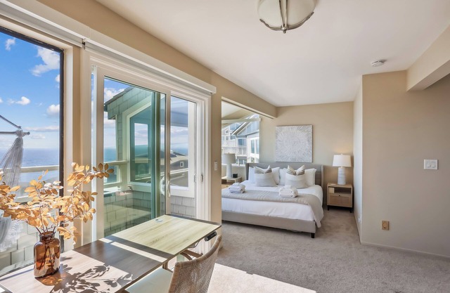 Shore Line Dream – Your Private Beachfront Paradise