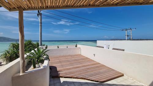 Shore Thing Gili Air Beachfront Apartment