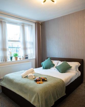 Shoreditch Stays Liverpool Street