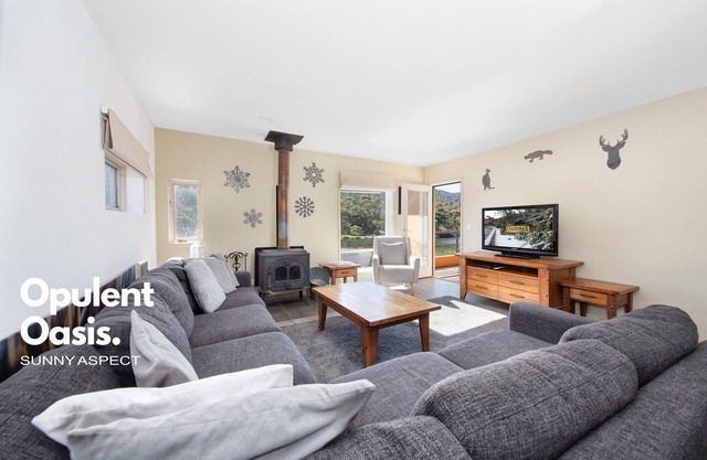 Shoreside | Apartment 12 | Crackenback | 2B
