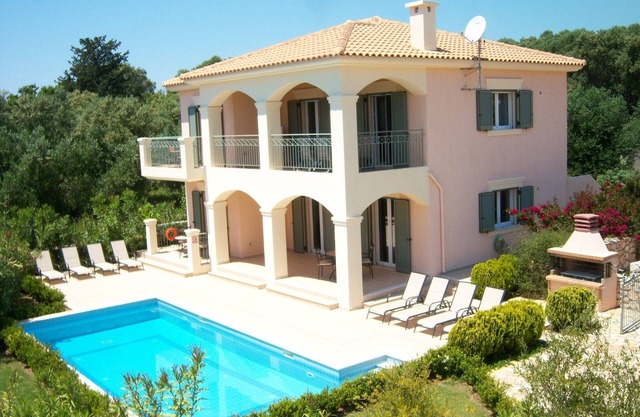 Villa de lujo 4 dormitorios 4 baños para 10 personas, paseo a la playa