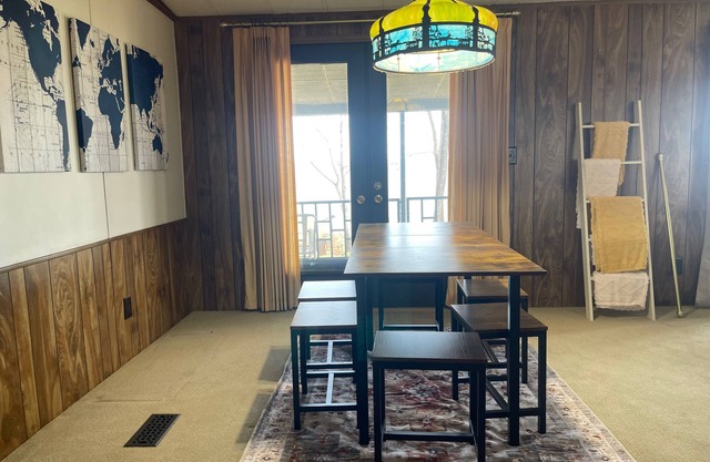 Short walk to the marina, lake views, plenty of parking for trailers or RVs