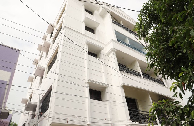 Shree Service Apartment
