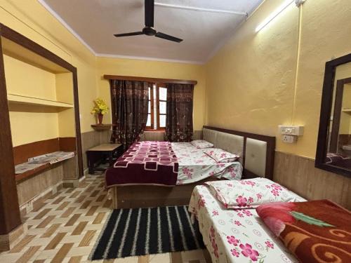 Shri Kedar Hotel