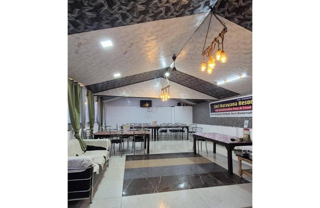 Shri Narayan Resort