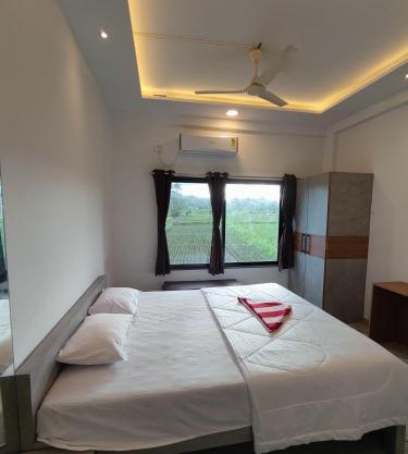 Shri Resort & Lodging
