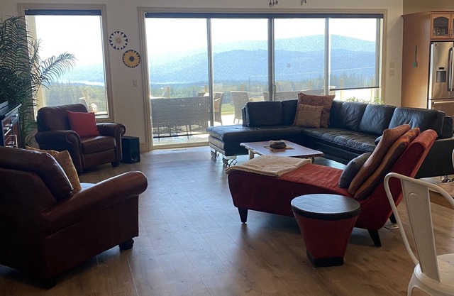 ❤️Shuswap lake getaway❤️ ❤️( pets welcome)❤️