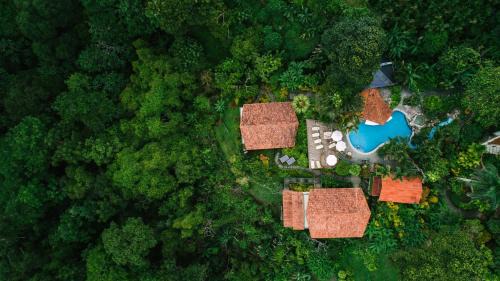 Si Como No Resort & Wildlife Refuge