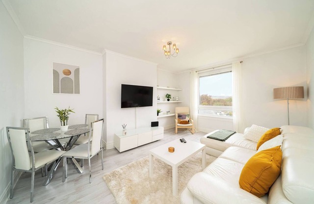Sidlaw View - 3 Bed with Style