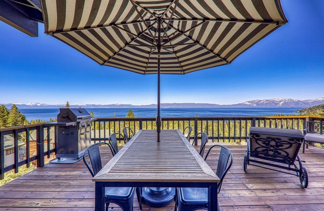 Sierra at Rubicon - 3 BR, Panoramic Lake Views, Private Hot Tub HOA Private Beach!