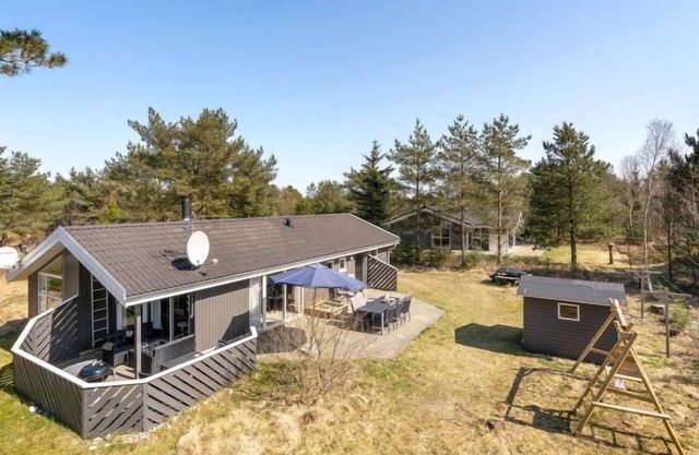 "Sighbiorn" - 950m from the sea by Interhome