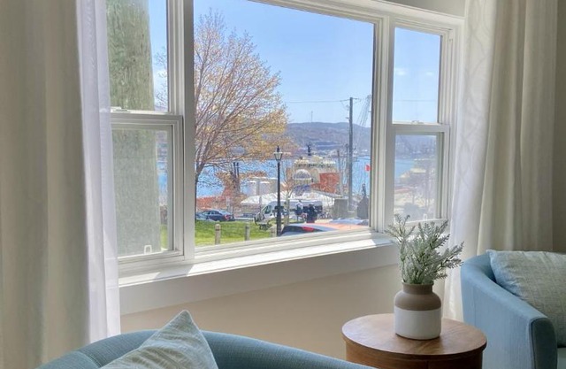 Signal Hill Elegance 3bd Ac Hiking