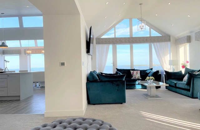 Signal House - A Stunning Beach House - completion 2021