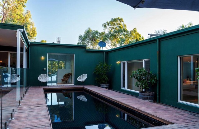 Signature Accommodation Montez House Pool Retreat