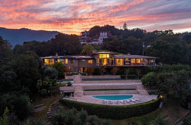 Silicon Valley Mansion in Los Altos Hills-3