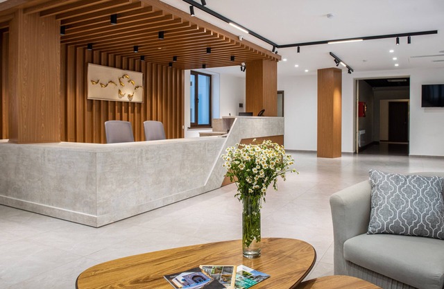Silk Road Premium Hotel