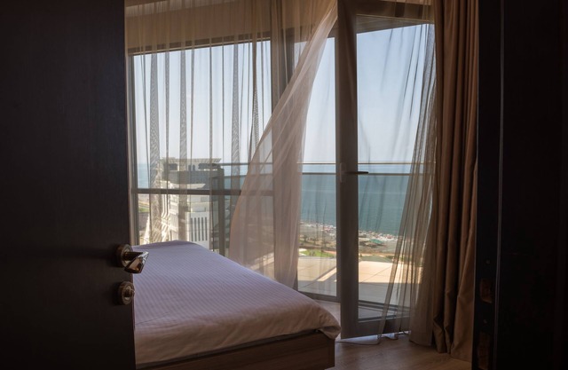 Silk Road Sea Towers Batumi Apart Hotel